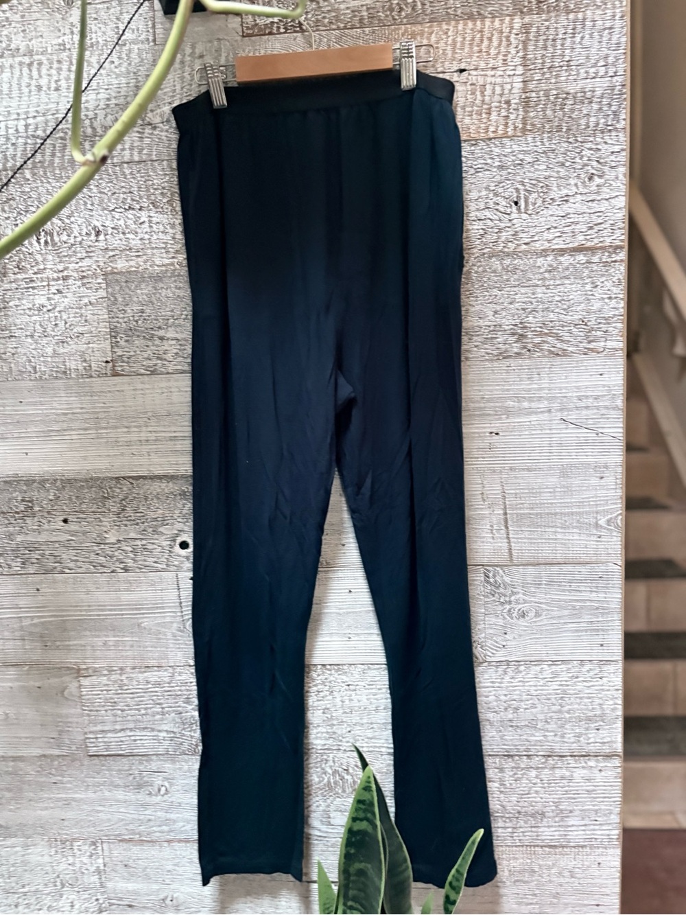 MeUndies | "The Lounge Pants" Soft Pull-On Tapered Pants - Women's S, Dark Blue